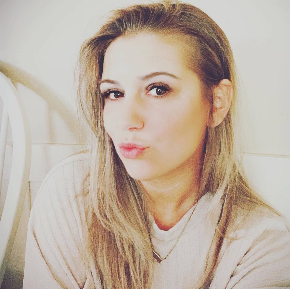 Meet your Posher, Kelly